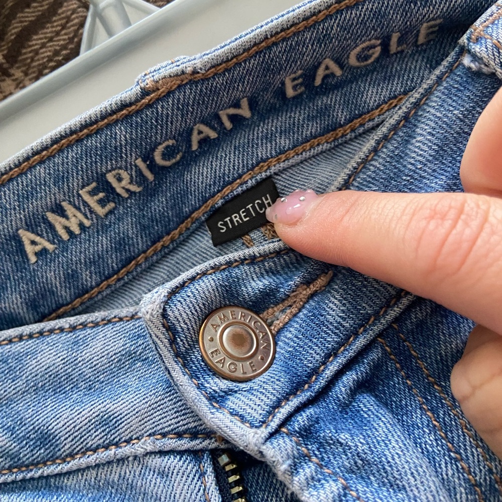 American Eagle Mom Jeans